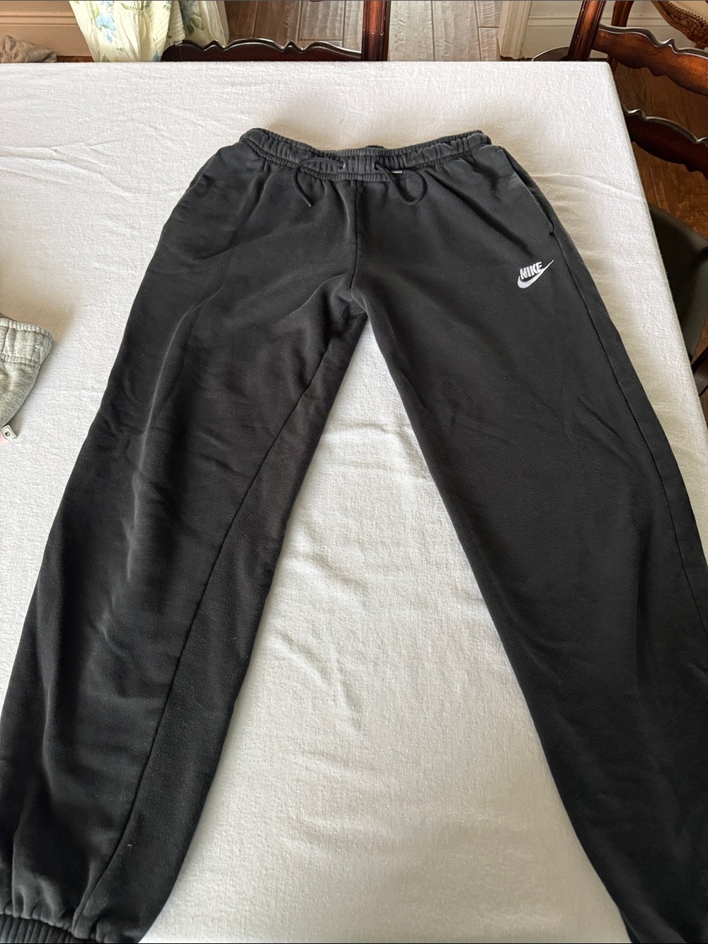 Nike Size S Black Sweatpants with White Swoosh Logo